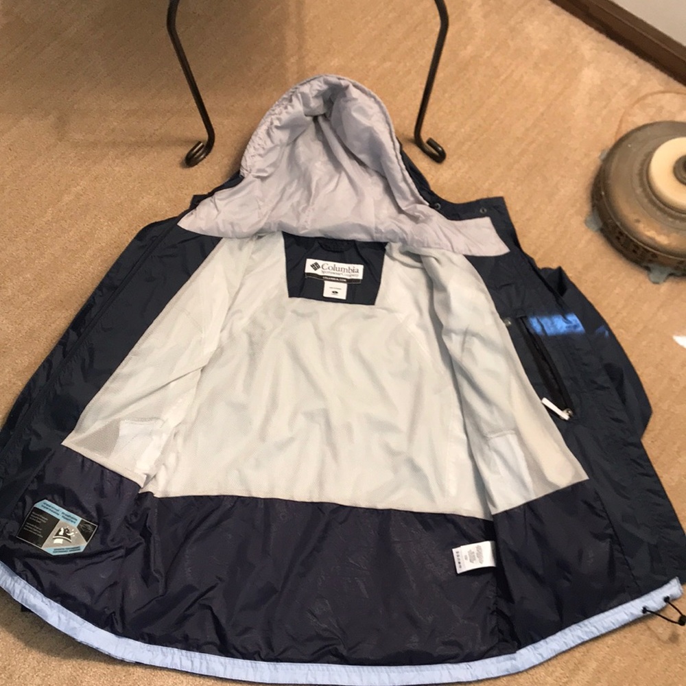 Columbia Omni-tech rain jacket - Picture 4 of 8